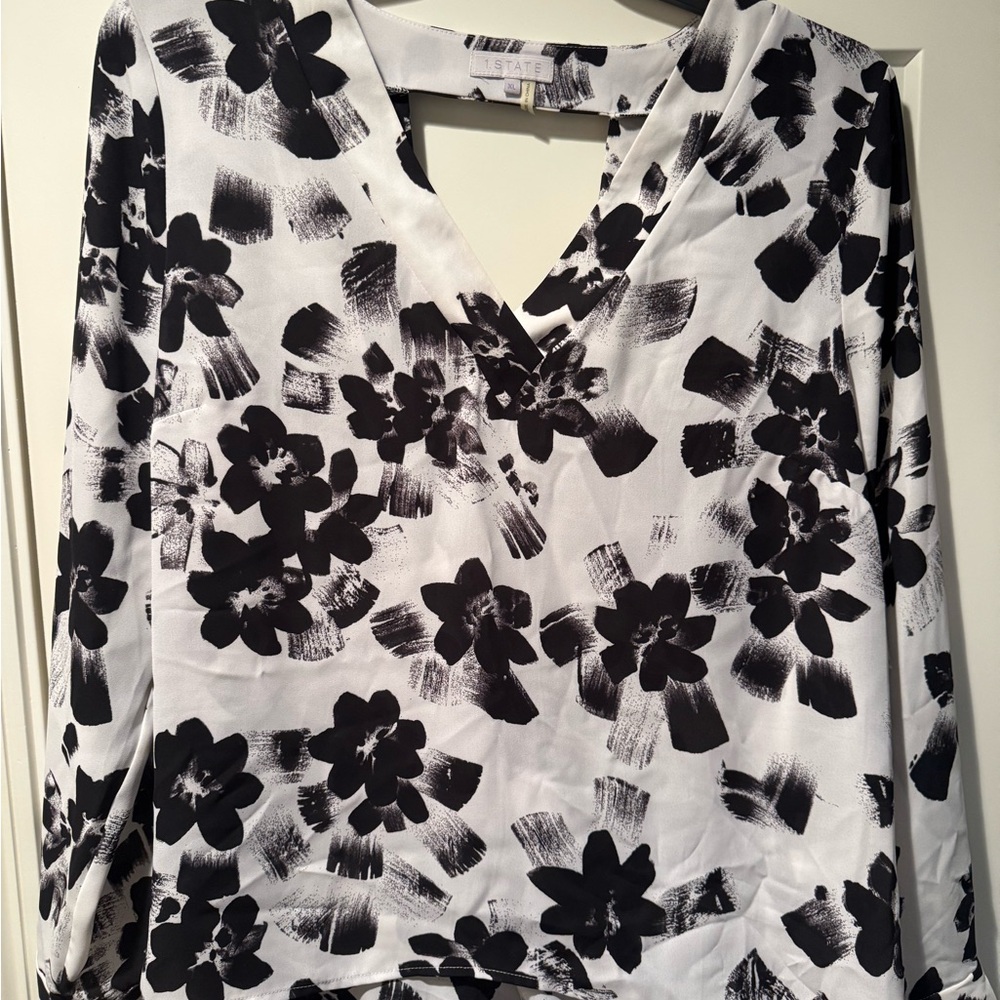1. State Monochrome Floral Blouse